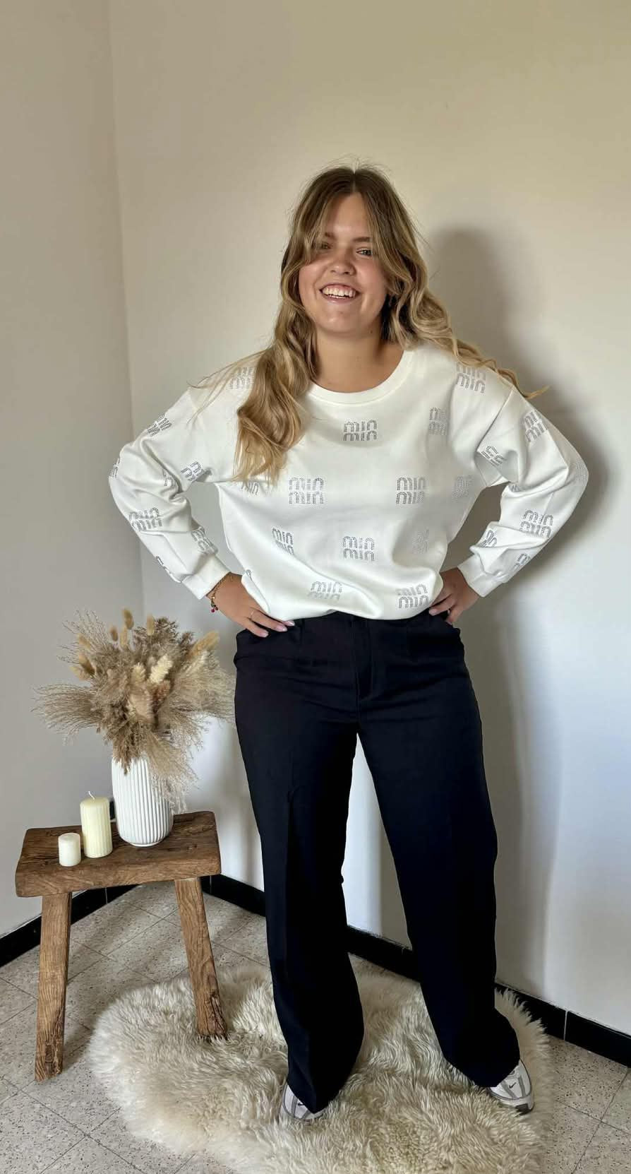 Sweater met strassteentjes