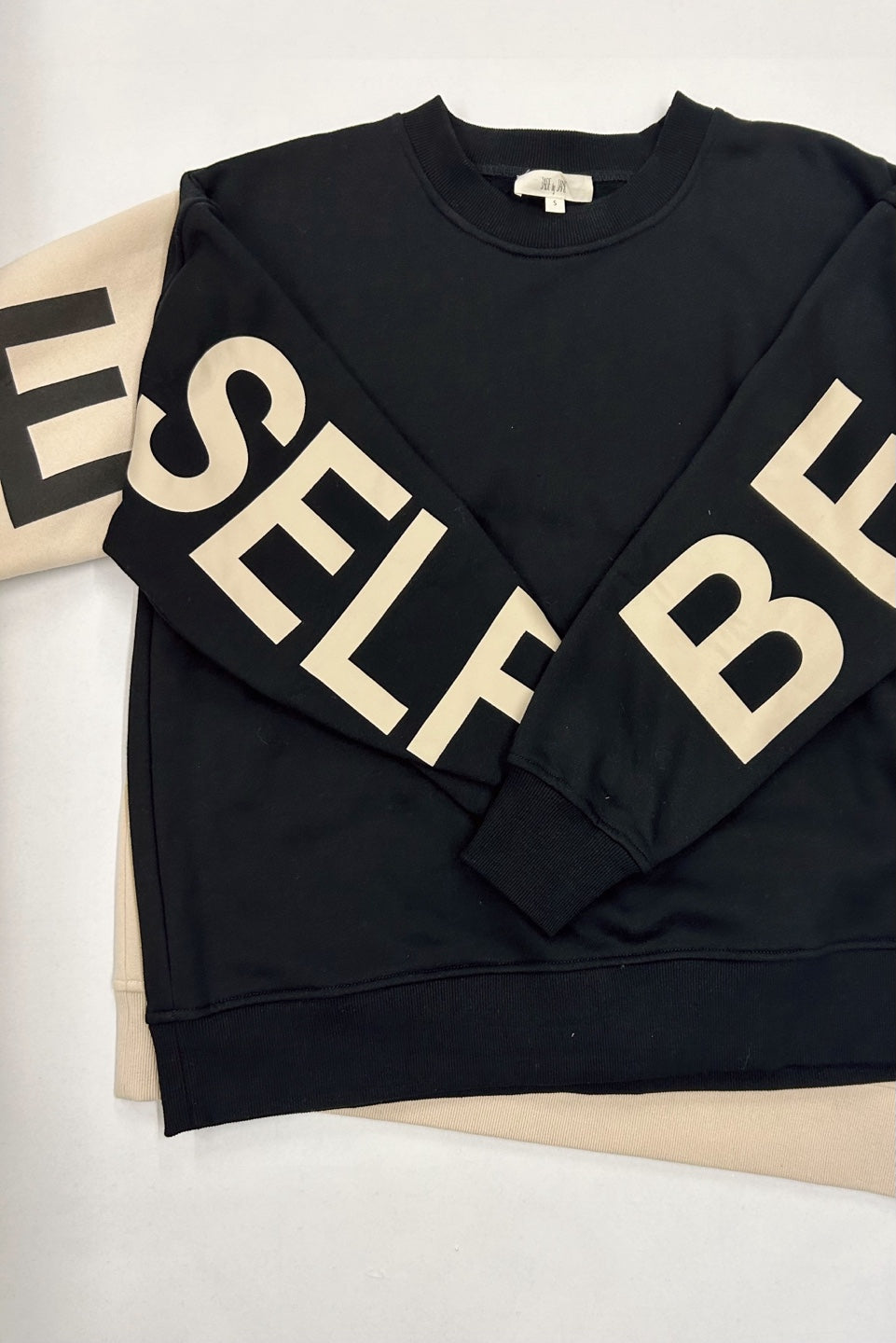 Sweater "Be Your Self"