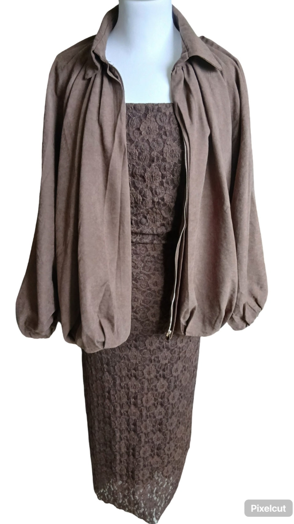 Elegant kleedje bruin