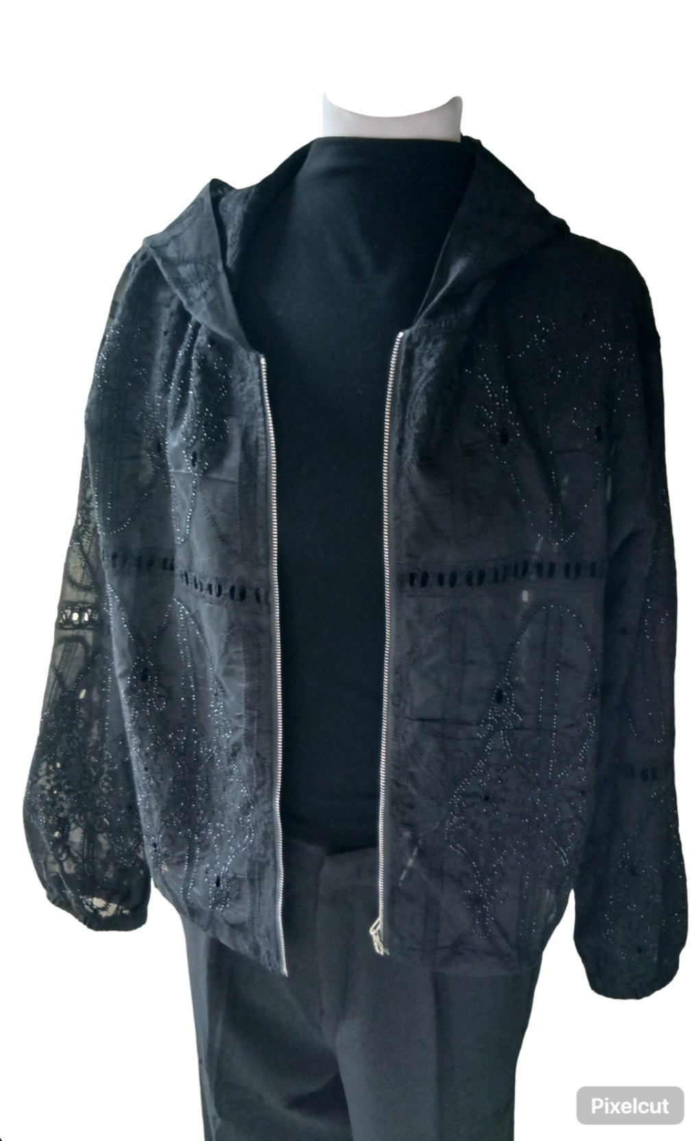 "Zwart vest met pareldetails en knoopsluiting - Elegant