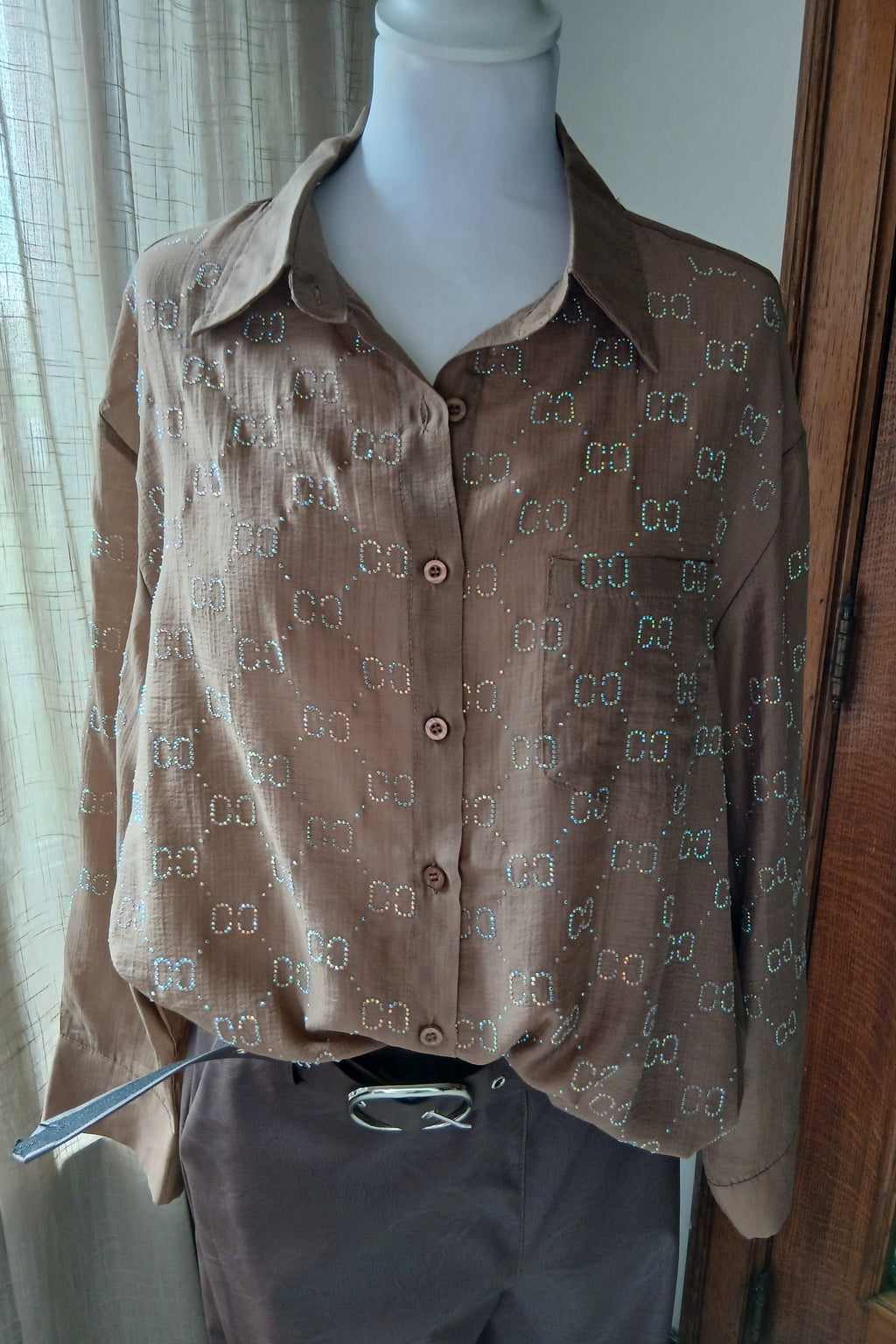 Elegante Beige Blouse met strassteentjes -Luxe Damesblouse (1 maat)